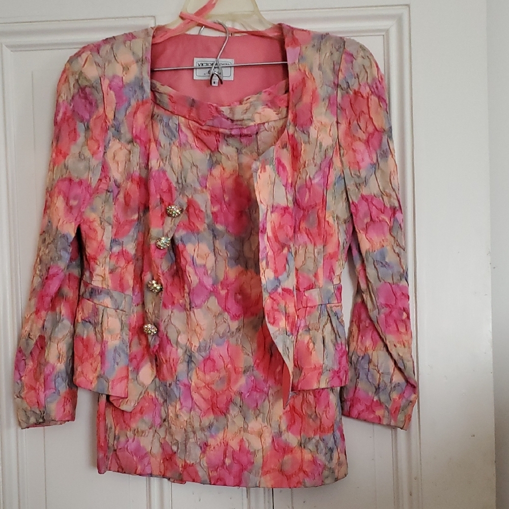 Victor Costa Pink and Orange Floral Lightweight Crinkled Skirt Suit